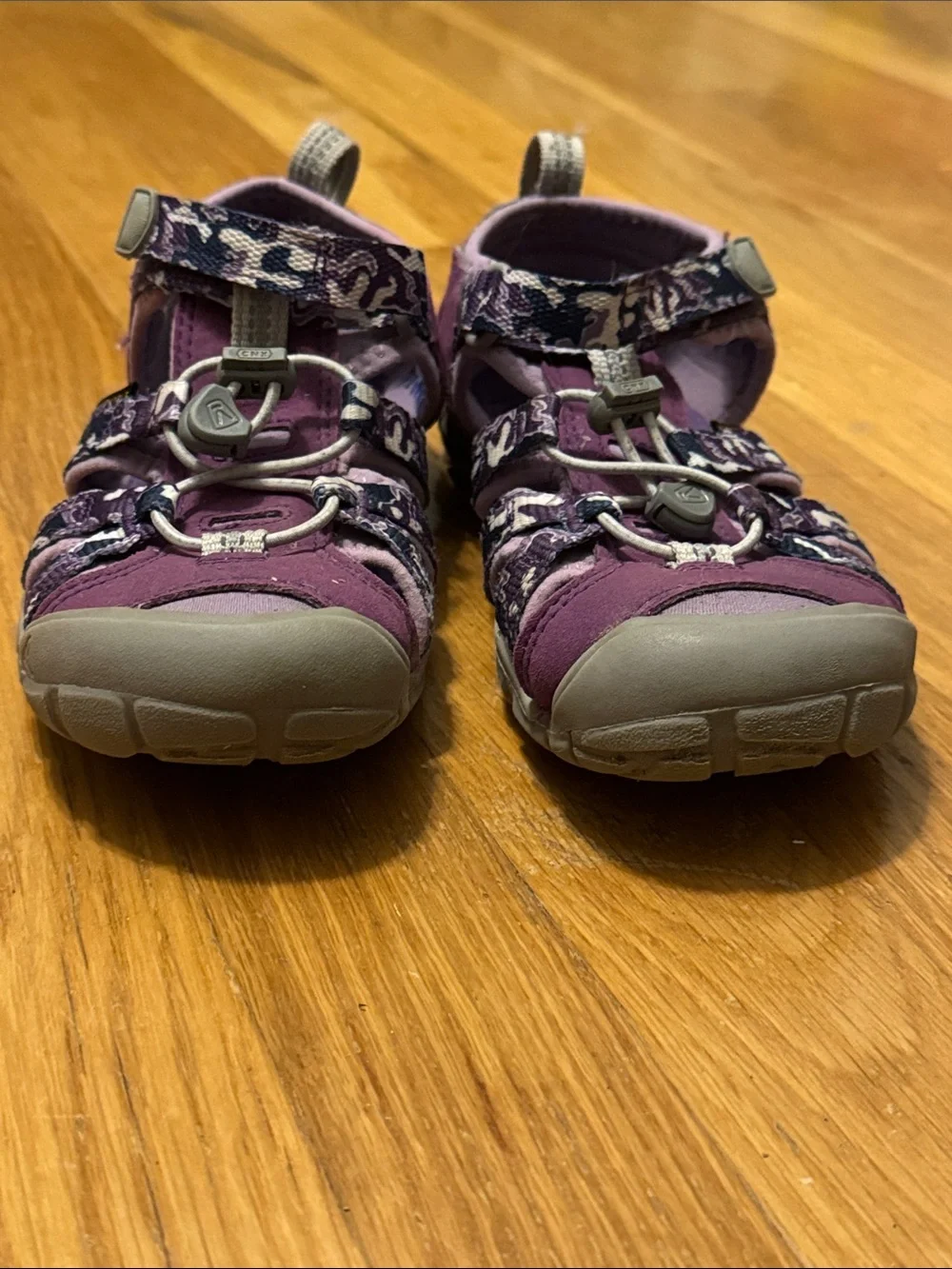 Keen Purple Girls' Closed-Toe Outdoor Sandals with Patterned Straps
